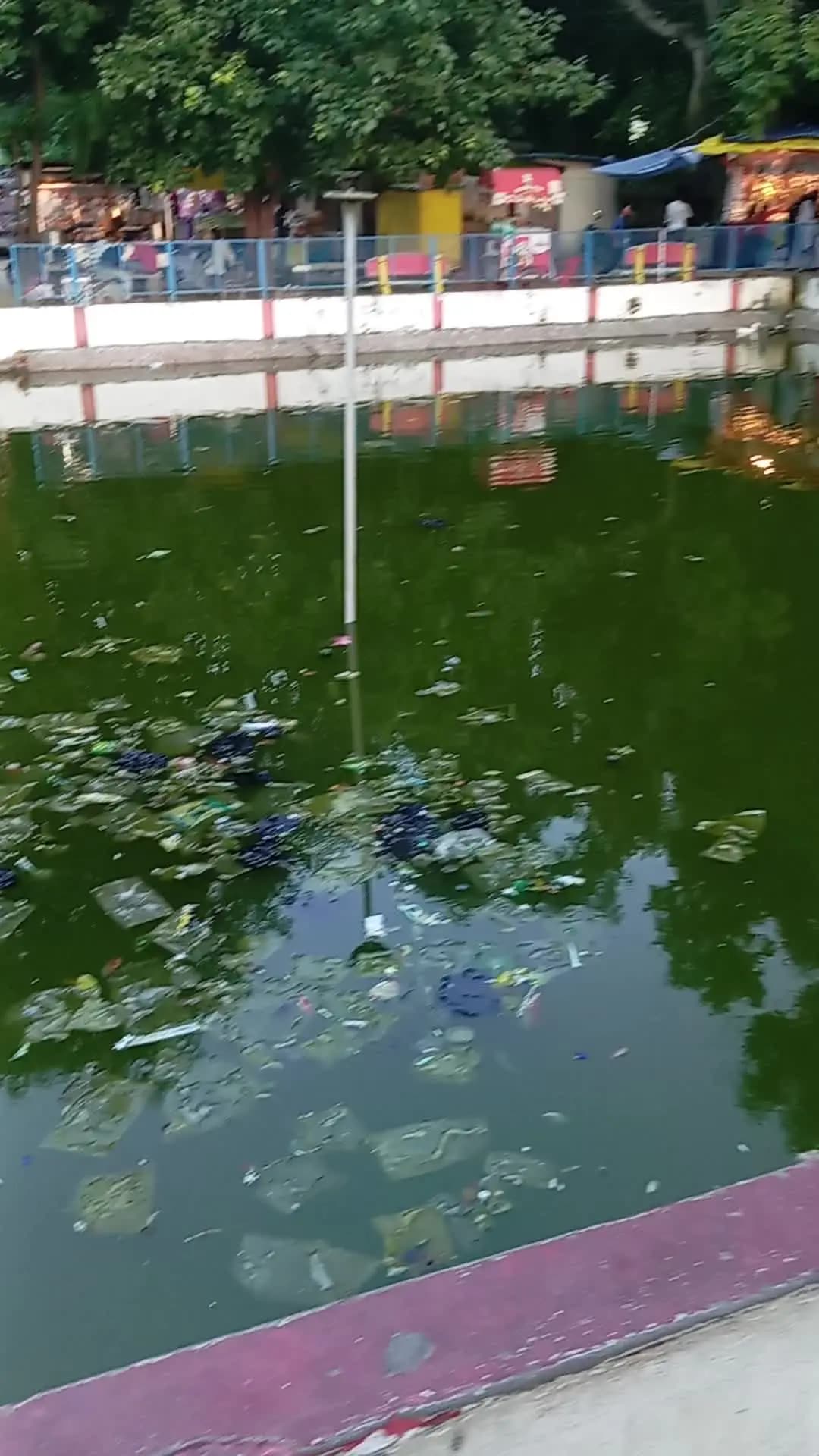 Kushinagar Buddh Sarovar इतना इतना कचरा है कचरा साफ करने साफ करने वाला कोई नहीं है@