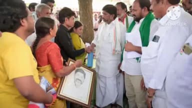 వైరా: స్టేజి పినపాక లో భట్టి మానవత్వానికి బాలుడి ప్రేమాభిమానాల కానుక, భావోద్వేగానికి గురైన డిప్యూటీ సీఎం