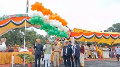 राज्यमंत्री श्री लोधी नें हर्षो उल्लास के प्रतीक गुब्बारे गगन की ओर छोड़े
=
परेड कमांडरो से परिचय प्राप्त किया
==
#IndependenceDay #independence #damoh