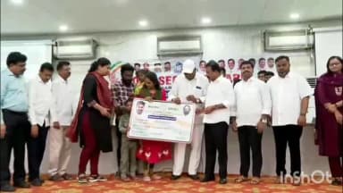 కరీంనగర్: స్మార్ట్ రేషన్ కార్డులతో పారదర్శకంగా సేవలు SC,ST,BC, మైనార్టీల సంక్షేమమే ప్రభుత్వ లక్ష్యం : మంత్రి అడ్లూరి లక్ష్మణ్