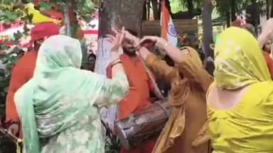 स्वतंत्रता दिवस के साथ पूठ कलां में सजा तीज महोत्सव, देशभक्ति के रंग में रंगा पूरा क्षेत्र