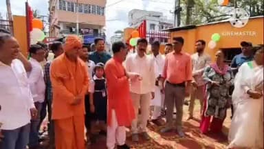 রায়গঞ্জ: রায়গঞ্জে সাংসদের কার্যালয়ে পতাকা উত্তোলন, শহিদদের প্রতি বিনম্র শ্রদ্ধা