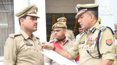 टूंडला: 15 अगस्त को आगरा जोन के ADG ने फ़िरोज़ाबाद के 7 पुलिसकर्मियों को सिल्वर डिस्क लगाकर किया सम्मानित