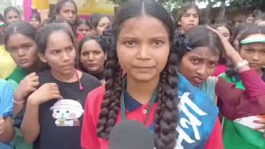 सतगावां: कस्तूरबा गांधी आवासीय बालिका विद्यालय सतगावां में शिक्षकों की कमी को लेकर छात्राओं ने नाराजगी जताई। छात्राओं ने मीडिया क