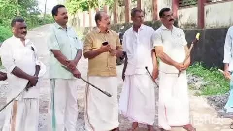 അടൂര്: ഏഴംകുളം തൊടുവക്കാട് തേപ്പുപാറ വേളമുരുപ്പ് സംരക്ഷിക്കണമെന്നാവശ്യപ്പെട്ട് ജനകീയ പ്രതിരോധ ജ്വാല സൃഷ്ടിച്ചു