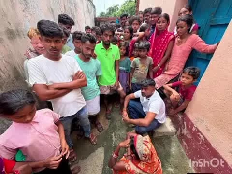 नावाडीह: डुमरी विधायक जयराम महतो ने चारों मृतकों के पीड़ित परिवारों को ढांढस बंधाया