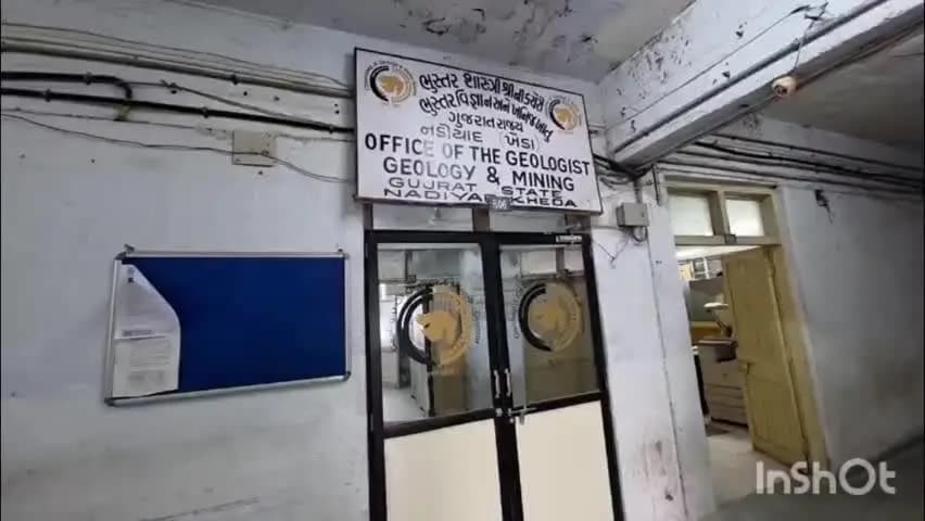મહેમદાવાદ: મહેમદવાદ તાલુકાના ઘોડાસર ગામે ખનીજ ચોરી ઝડપાઈ