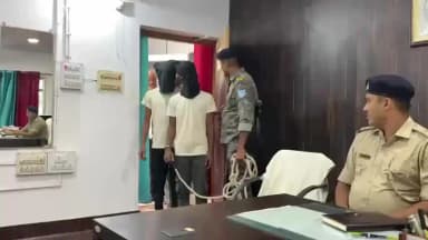 गोड्डा: भागलपुर से गोड्डा पहुंचा चोरी का ट्रैक्टर, पुलिस ने खरीद-बिक्री से पहले 2 युवकों को दबोचा