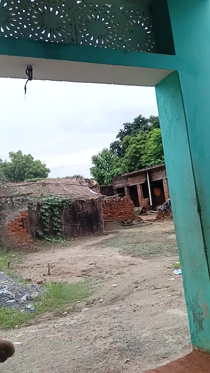 hamare yahan ka kharanja tuta hua hai koi dekhbhal nahin karne wala hai neta Nagari sapa BJP koi bhi Ho