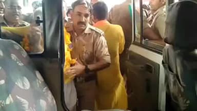 कानपुर: कानपुर में क्षत्रिय सम्मेलन में महाना को हराने की शपथ, अयोध्या मार्च पर निकले कांग्रेसी नेता धर्मराज चौहान हिरासत में