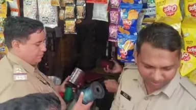 बुढ़ाना: कस्बे के मन्दवाड़ा रोड पर चाइनीज माझे पर पुलिस ने मारा छापा, दुकानदार को पकड़ा, कार्यवाही में जुटी पुलिस