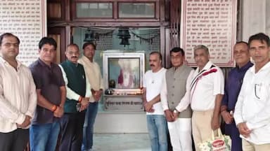 नजफगढ़: मुनिरका के बाबा गंगनाथ मंदिर में भाजपा विधायक अनिल शर्मा भंडारे में शामिल हुए