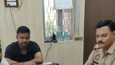 चंदौसी: फतेहपुर डाल में पाकिस्तानी झंडे की इंस्टाग्राम पर पोस्टर वायरल करने के खिलाफ थाने में दी गई तहरीर