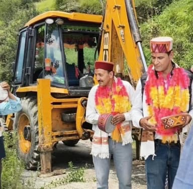 निरमंड: कुल्लू में अपर भालठा से बागा मैदान तक लिंक रोड निर्माण शुरू