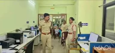 ఇల్లందు: ఇల్లందు పోలీస్ స్టేషన్ ను అకస్మికంగా సందర్శించిన భద్రాద్రి జిల్లా ఎస్పీ రోహిత్ రాజు