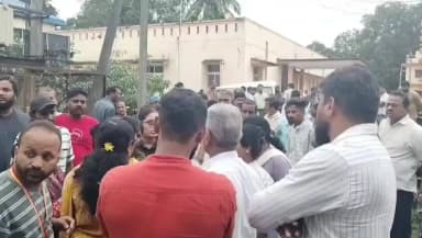 ಸೂಪಾ: ಉಸೋಡಾದಲ್ಲಿ ಚಾಲಕನ ನಿಯಂತ್ರಣ ತಪ್ಪಿ ಕಂದಕಕ್ಕೆ ಉರುಳಿದ ಕಾರು : ಕೆಪಿಸಿ ಉದ್ಯೋಗಿ ಸ್ಥಳದಲ್ಲೆ ಸಾವು