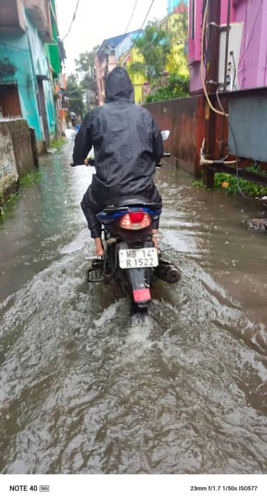 বাগনান ১: বাগনান ND ব্লকে একটানা বৃষ্টিতে জলময় পরিস্থিতি সৃষ্টি