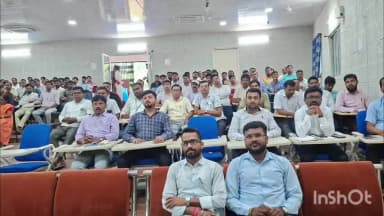 जामताड़ा: डीसी ने उच्च विद्यालय के शिक्षकों के साथ की बैठक, गुणवत्तापूर्ण शिक्षा पर दिया जोर