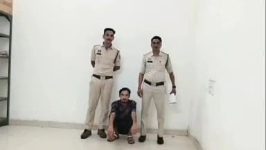 खरसिया: नाबालिग से दुष्कर्म का आरोप, खरसिया पुलिस ने आरोपी को उसके मामा के घर से दबोचा