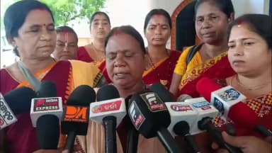 ମାଲକାନଗିରି: ୧୧ ଦଫା ଦାବି ପୂରଣ ନେଇ ରାଜରାସ୍ତାରେ ଅଙ୍ଗନବାଡ଼ି ଓ ଆଶା କର୍ମୀ ନେଇ ପ୍ରତିକ୍ରିୟା