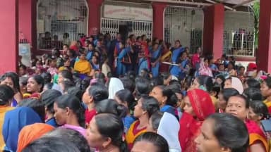 କୋରାପୁଟ ସହର: କୋରାପୁଟରେ 11 ଦଫା ଦାବି ପାଇଁ ଶ୍ରମିକଙ୍କ ଶୋଭାଯାତ୍ରା ଜିଲ୍ଲାପାଳ କାର୍ଯ୍ୟାଳୟ ପହଞ୍ଚିଲା