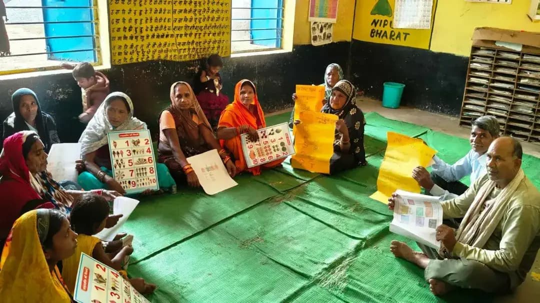 स्वतंत्रता दिवस पर मुंगेली में गूंजा ‘उल्लास’ का संदेश।
महाचौपाल के जरिए जन-जन तक पहुंची साक्षरता की अलख।
आजादी के जश्न से जुड़ा साक्षरता का संकल्प, गांव-गांव निकली रैली।
नवसाक्षरों ने साझा की अपनी बदलाव की कहानी।
#mungeli #chhattisgarh