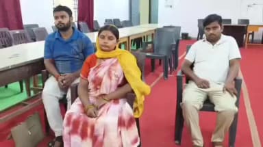 महोबा: महतवानापुरा में सवा बीघा जमीन पर पारिवारिक विवाद, मां ने कहा- मृत बेटे को जीवित बताकर जमीन हड़पने की साजिश