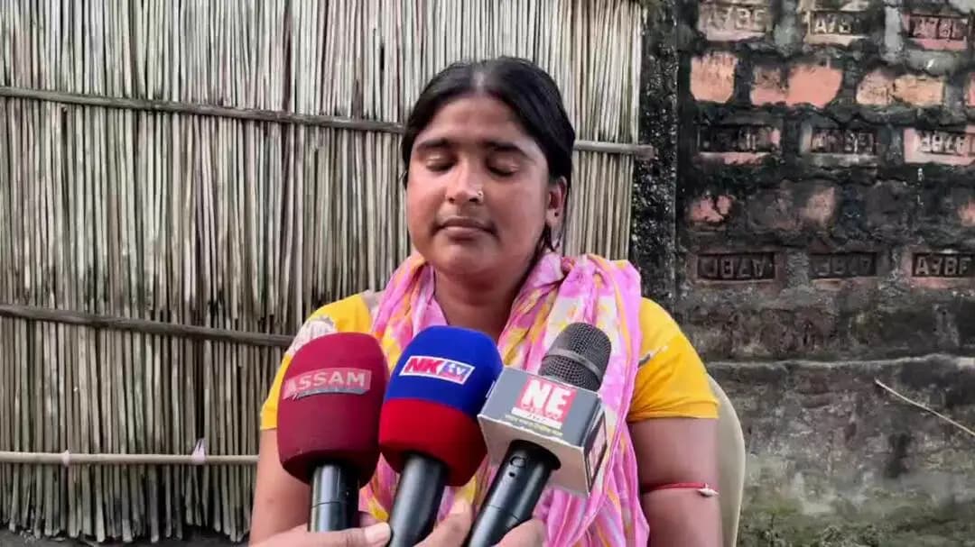 ধুবুৰী ভাগ: আগমনিত মুছলমান যুৱকে পলুৱাই লৈ গ'ল এগৰাকী হিন্দু মহিলাক ভুক্তভোগী পৰিয়ালৰ প্ৰতিক্ৰিয়া।