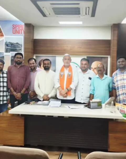 છોટાઉદેપુર: છોટાઉદેપુરના કોર્પોરેટરોની ભાજપ પ્રદેશ અધ્યક્ષ જગદીશ વિશ્વકર્મા સાથે બેઠક