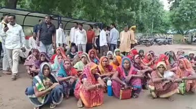 गोटेगांव: कुंडा ग्राम में अवैध शराब बिक्री बंद करवाने की मांग को लेकर ग्रामीणों ने एसपी ऑफिस में प्रदर्शन किया