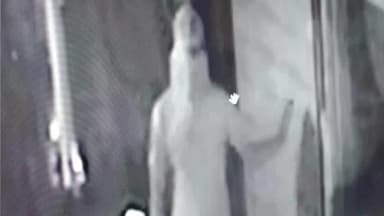 स्वार: खुशहालपुर में नकाबपोश बदमाशों ने घर को बनाया निशाना, चोरी की वारदात CCTV में कैद हुई
