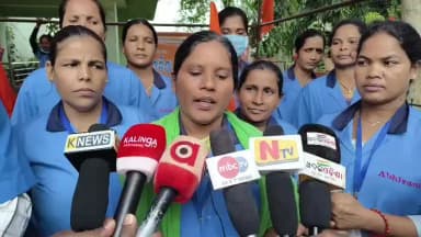 ନବରଙ୍ଗପୁର ପୋଲିସ ଷ୍ଟେସନ: ଆଗାମୀ ଦିନରେ କାର୍ଯ୍ୟବନ୍ଦ ଆନ୍ଦୋଳନ କରାଯିବ ବୋଲି ଜିଲ୍ଲା ମୁଖ୍ୟ ଚିକିତ୍ସାଳୟରେ ଚେତାବନୀ ଦେଲେ ସଫେଇ କର୍ମଚାରୀ ମରିଅମ ଗରଡ଼ା