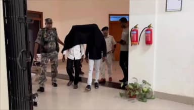 लावालौंग: चतरा पुलिस ने सिमरिया से 5 लाख की अवैध अफीम के साथ दो तस्करों को गिरफ्तार किया, खेप लावालौंग-पत्थलगड्डा जा रही थी