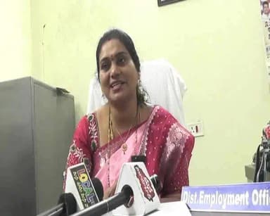 నిజామాబాద్ సౌత్: నగరంలో నిర్వహించిన మినీ జాబ్ మేళాలో 52 మందికి ఉద్యోగ అవకాశాలు: జిల్లా ఉపాధి కల్పన శాఖ అధికారి వేల్పుల విజేత వెల్లడి