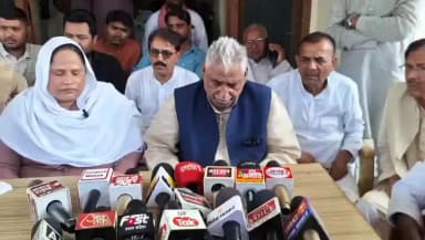 बांसी: पिपरा रामलाल में मदरसा पर बुल्डोजर की कार्रवाई, नेता प्रतिपक्ष माता प्रसाद पाण्डेय ने कहा- बीजेपी के दबाव में गिराया गया