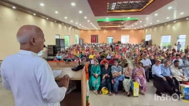 जवाली: कृषि मंत्री चंद्र कुमार ने लब भनेई में नवनिर्वाचित पंचायत प्रतिनिधियों को सम्मानित किया