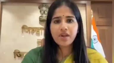 अकोला: रील फॉर सॉईल ॲण्ड वॉटर कन्झर्वेशन’ स्पर्धेत युवकांनी सहभागी व्हावे -जिल्हाधिकारी वर्षा मीना यांचे आवाहन.