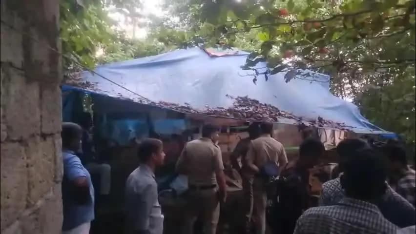 തൊടുപുഴ: തൊടുപുഴ ഇടവെട്ടിയിൽ മകൾ അമ്മയെ തലക്കടിച്ച് കൊലപ്പെടുത്തി