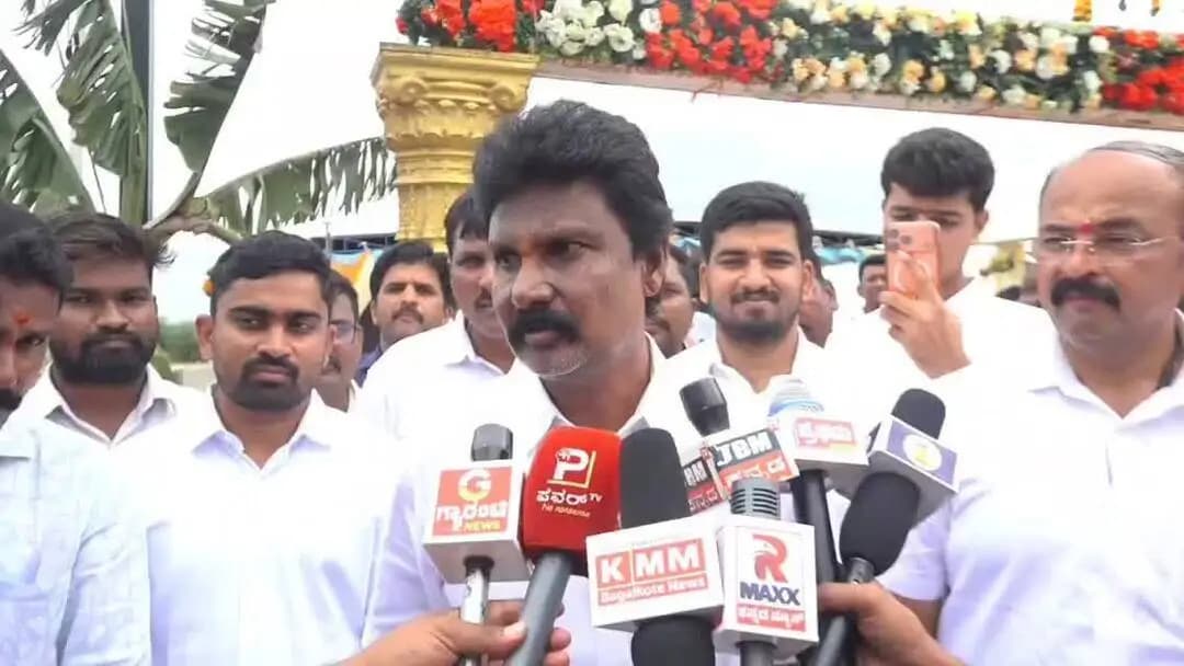 ಯರಗಟ್ಟಿ: ಉತ್ತರ ಕರ್ನಾಟಕಕ್ಕೆ ಸಿಎಂ ಹೆಚ್ಚಿನ ಅನುದಾನ ನೀಡುತ್ತಾರೆ: ಯರಗಟ್ಟಿಯಲ್ಲಿ ವಿಧಾನ ಪರಿಷತ್ ಸದಸ್ಯ ಲಖನ್ ಜಾರಕಿಹೊಳಿ ಹೇಳಿಕೆ