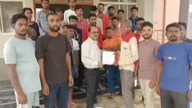 स्लीमनाबाद: सिंहुड़ी छपरा गांव में स्कूल के पास कच्ची शराब का आरोप, ग्रामीणों ने प्रशासन से कार्रवाई की गुहार लगाई