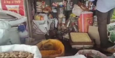 పెద్దాపురం: జిల్లాలో నిత్యావసర ధరల దూకుడు
సామాన్యుడికి షాక్