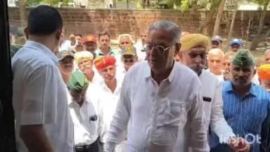 जैसलमेर: बाड़मेर में पुलिसकर्मियों द्वारा शहीद परिवारों से कथित दुर्व्यवहार पर पूर्व सैनिक परिषद ने सौंपा ज्ञापन