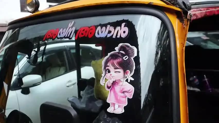 തൊടുപുഴ: എംഡിഎംഎയും ഹൈബ്രിഡ് കഞ്ചാവുമായി മുൻ ഡിവൈഎഫ്ഐ നേതാവുൾപ്പെടെ 4 പേരെ തൊടുപുഴ പോലീസ് അറസ്റ്റ് ചെയ്തു