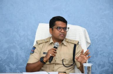 నారాయణపేట్: చీటింగ్ మోసాల పట్ల అప్రమత్తంగా ఉండండి: జిల్లా ఎస్పీ హెచ్చరిక