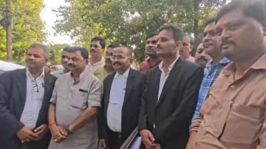पडरौना: 17 साल पुराने मुकदमे में सांसद विजय दुबे को मिली राहत, कोर्ट ने किया बरी