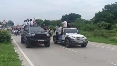 बीघापुर: बीघापुर के रूझेई से बदरका तक भाजपा नेता अविचल शुक्ला ने निकाली तिरंगा यात्रा