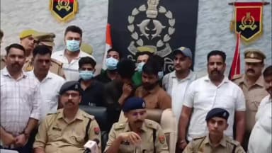 कोल: अलीगढ़ में फर्जी दस्तावेजों से बैंक खाते खुलवाकर अवैध लेनदेन का हुआ खुलासा, 7 आरोपी गिरफ्तार
