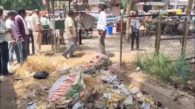 सूरतगढ़: नगर पालिका ने बीकानेर रोड पर चलाया अभियान, रेहड़ियां हटवाई और कचरा फैलाने वालों पर लगाया जुर्माना