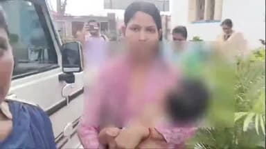 পূর্বস্থলী ২: ডাউন কামরূপ এক্সপ্রেস থেকে নিখোঁজ ৬ মাসের এক শিশুকন্যা মিলল লক্ষীপুর রেললাইনে