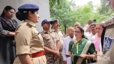 गुना नगर: गुना विधायक पर महिलाओं को मौत के सामान से तुलना व अपमान का आरोप, महिला कांग्रेस ने SP को सौंपा ज्ञापन
